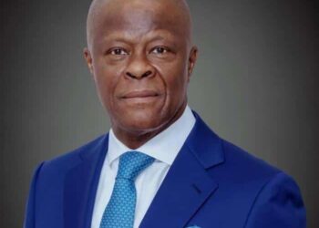 Government Revenue Surges as Nigeria’s Financial Sector Faces New Challenges and Opportunities