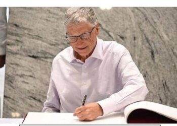 Bill Gates Falls Out of Top 10 Richest Individuals in the world