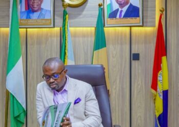 FG: Two Nigerian Firms Developed Contactless Passport Renewal System