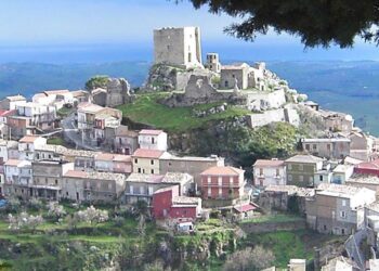 Italian Mayor ‘Bans’ Sickness to Expose Healthcare Crisis