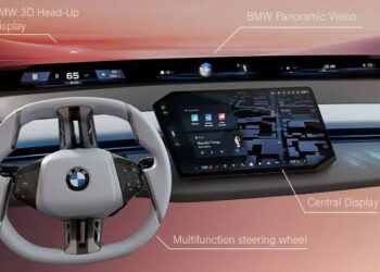 BMW Turns Your Windshield Into the Future