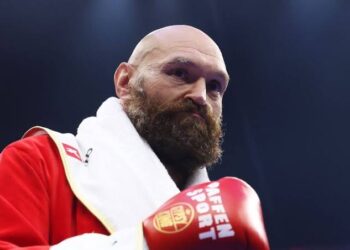 Tyson Fury Hangs Up His Gloves After Two-Decade Reign in Boxing