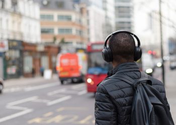 Are Your Noise-Canceling Headphones Affecting Your Hearing and Head?