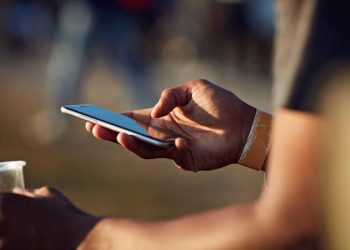 What Your Texting Habits Say About Your Love Life