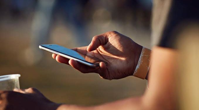 What Your Texting Habits Say About Your Love Life