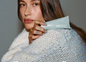 From Kitchen Counter to $1 Billion — How Hailey Bieber Built a Beauty Empire from Scratch