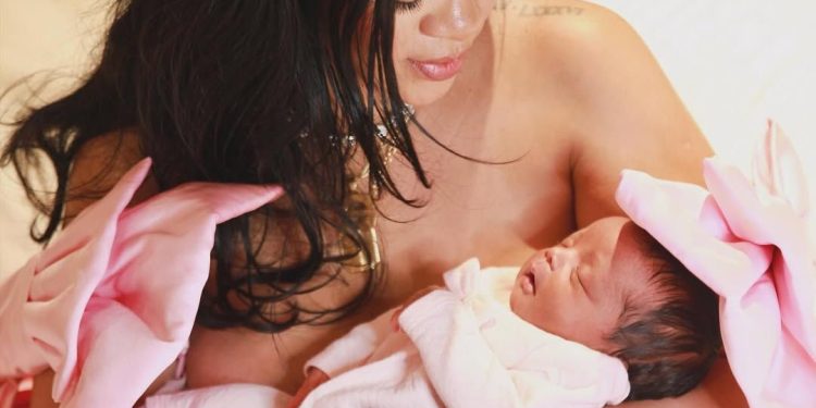 Rihanna Shocks Fans With Sweet Surprise: Baby Arrival Announced!