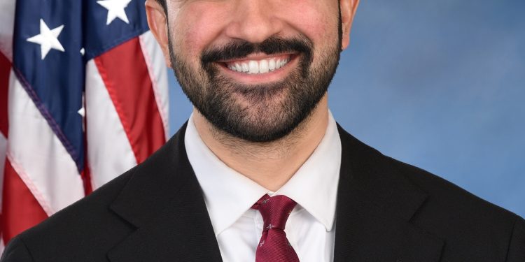 Zohran Mamdani Makes History! Meet the 1st Muslim Mayor of New York City