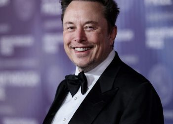 Elon Musk Just Made History as the First Person Ever Worth $600 Billion!