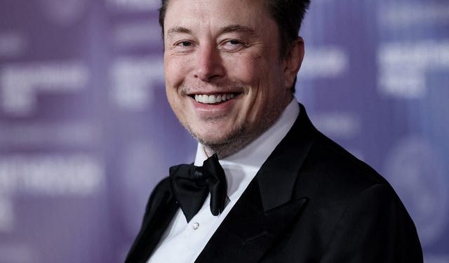 Elon Musk Just Made History as the First Person Ever Worth $600 Billion!