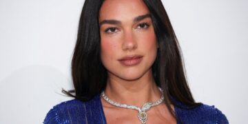 Dua Lipa lawsuit against Samsung over TV packaging image