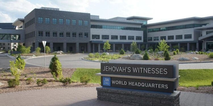 Jehovah’s Witnesses Change Blood Policy. What It Means